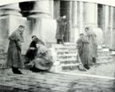 Luigi Selvatico - Nel cortile dell'ospizio -   